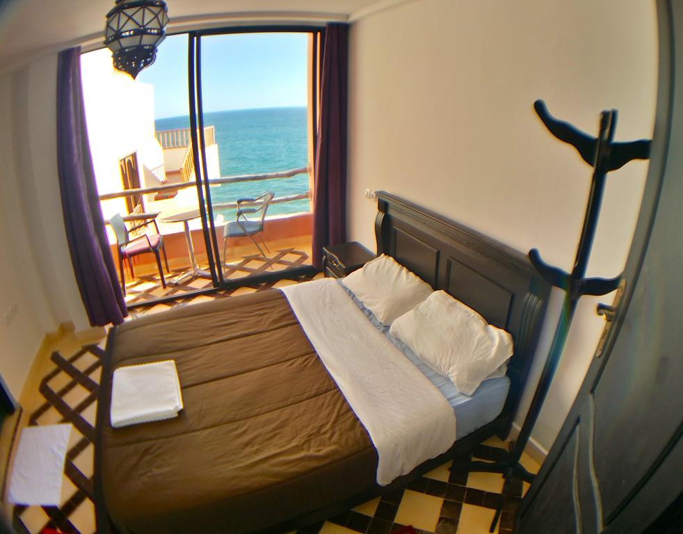 Bouad Seafront Apartments & Rooms Тагазут Номер фото