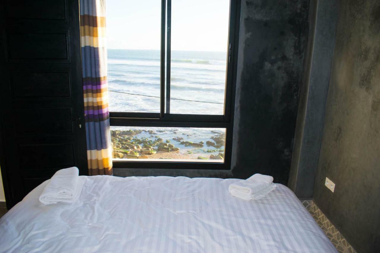 Bouad Seafront Apartments & Rooms Тагазут Экстерьер фото