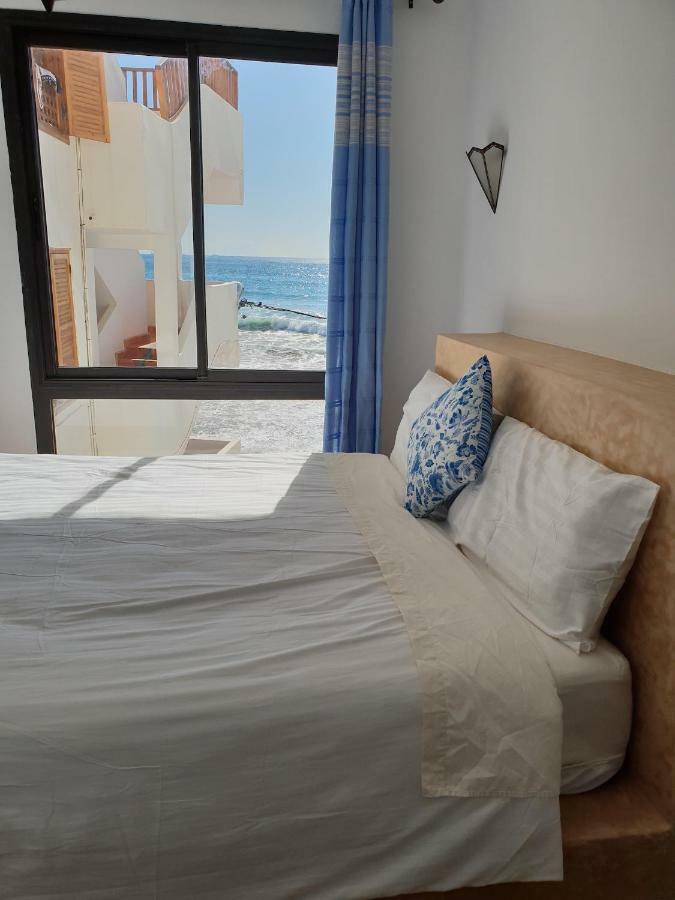 Bouad Seafront Apartments & Rooms Тагазут Экстерьер фото