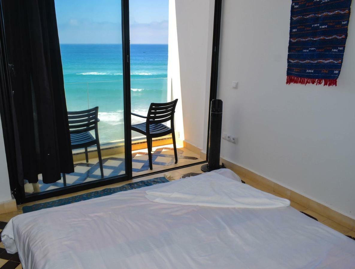 Bouad Seafront Apartments & Rooms Тагазут Экстерьер фото