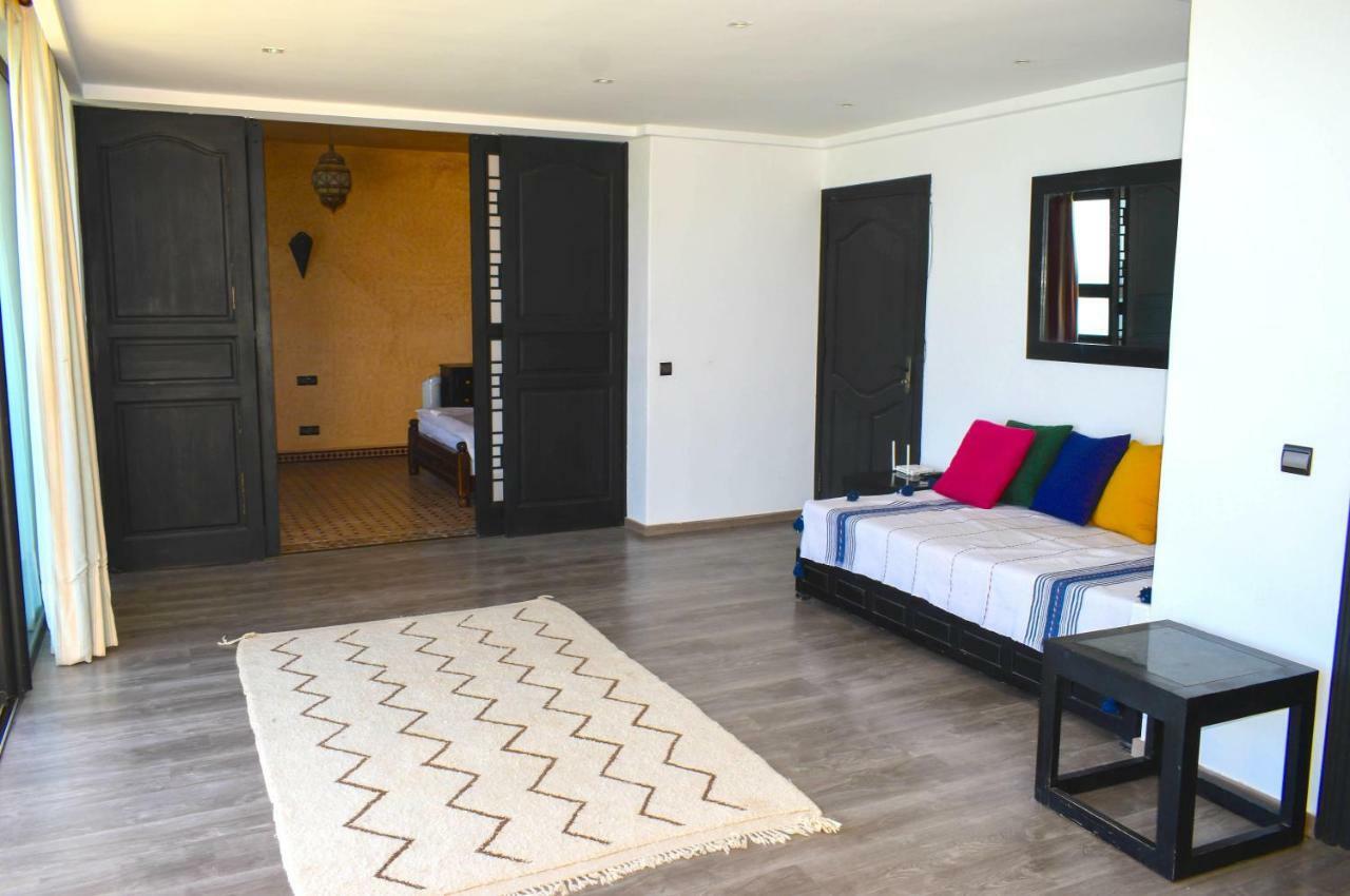 Bouad Seafront Apartments & Rooms Тагазут Экстерьер фото