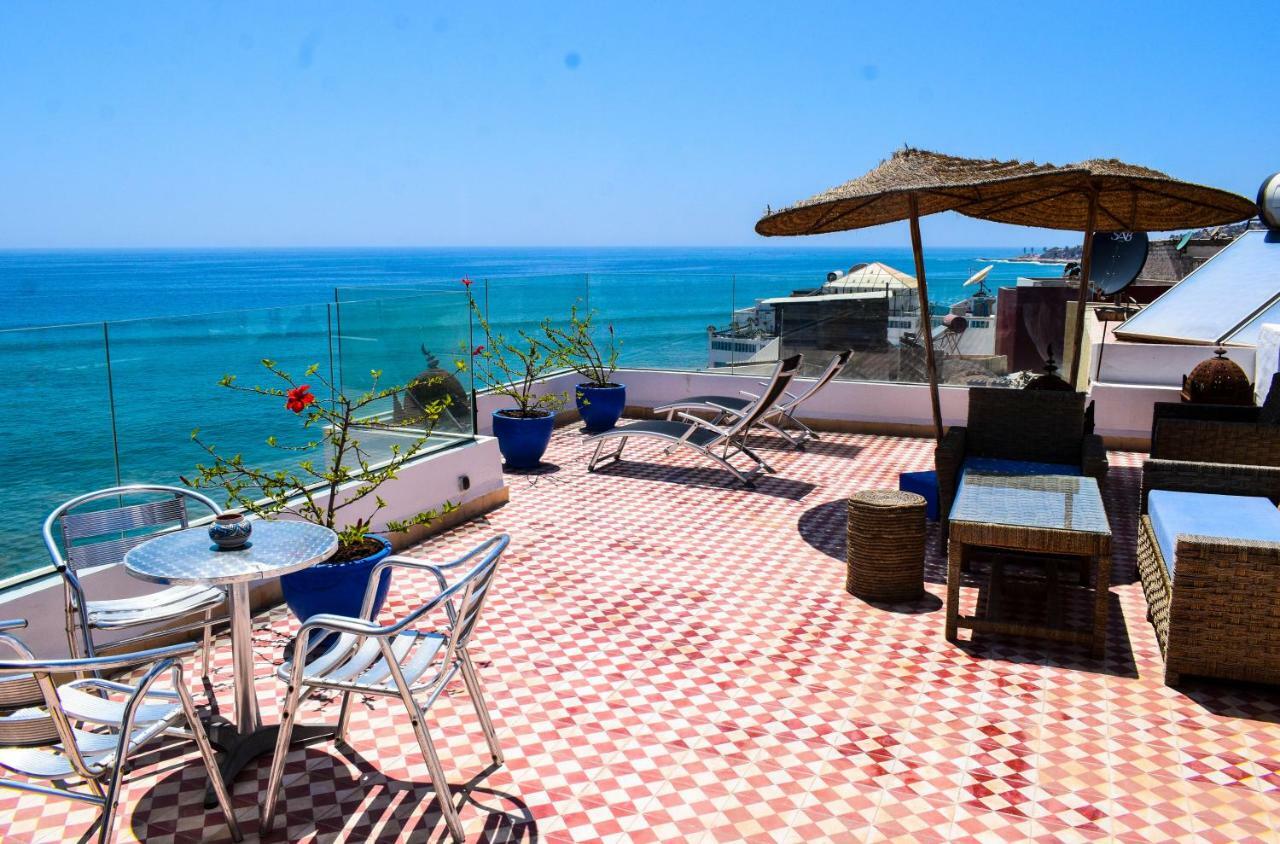 Bouad Seafront Apartments & Rooms Тагазут Экстерьер фото